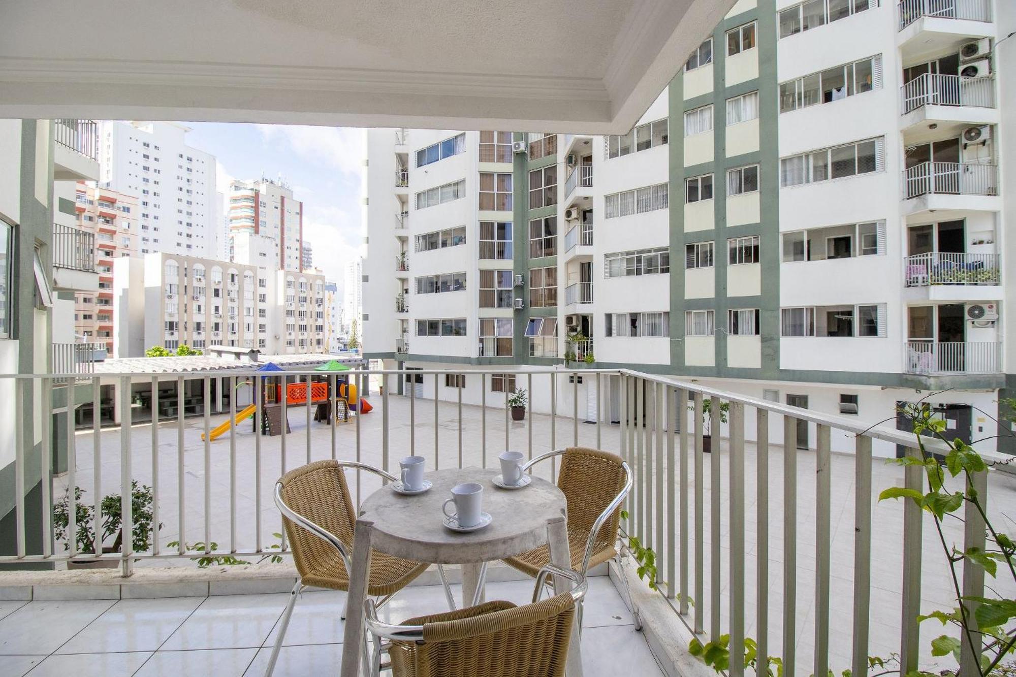 Balneário CamboriúPrg11 - 4 Dorm, Aconchegante, Centro, Garagemアパートメント エクステリア 写真